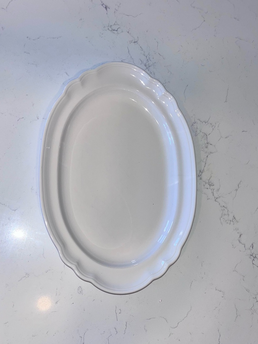 Pfaltzgraff “Gazebo” Oval Serving Platter 14x10 Cream Scalloped Stoneware
